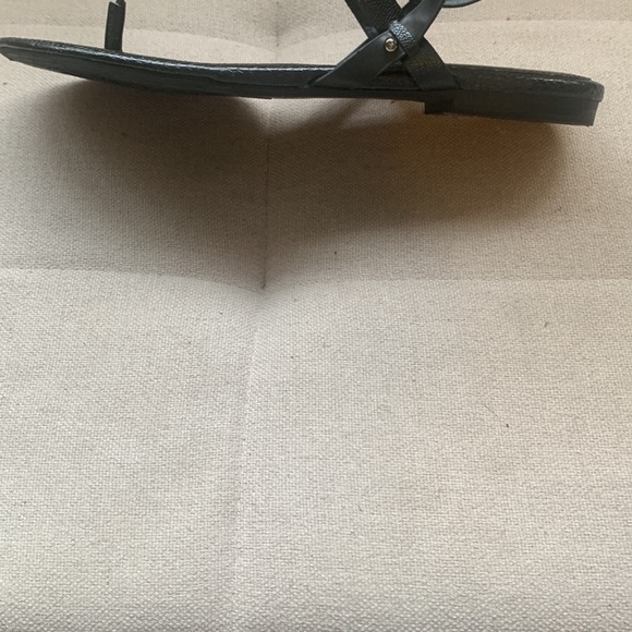 Circus by Sam Edelman "Gavin" Leather T-Strap Studded Sandal Black Size 9.5 - Picture 13 of 16